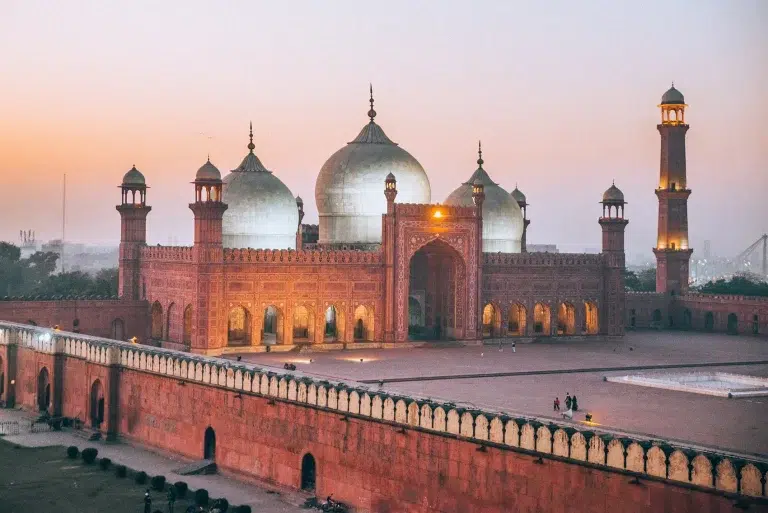 badshahi mosque lahore